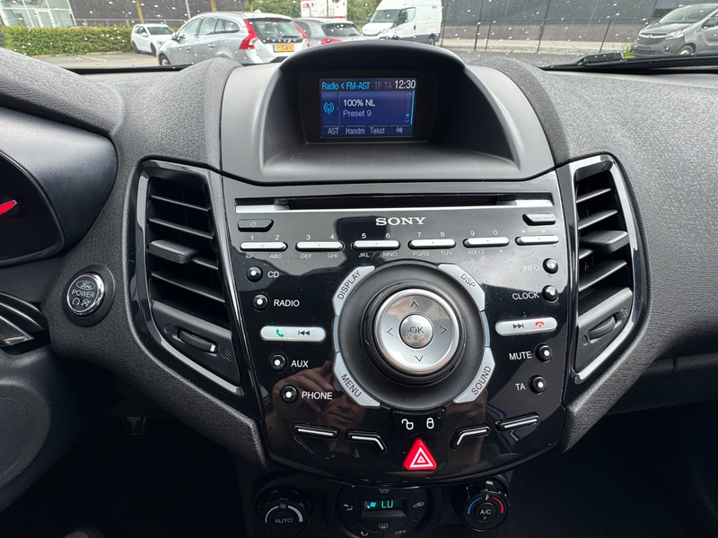 Ford Fiesta 1.6 ST2 / Nw Riem / Recaro / Led — photo 14