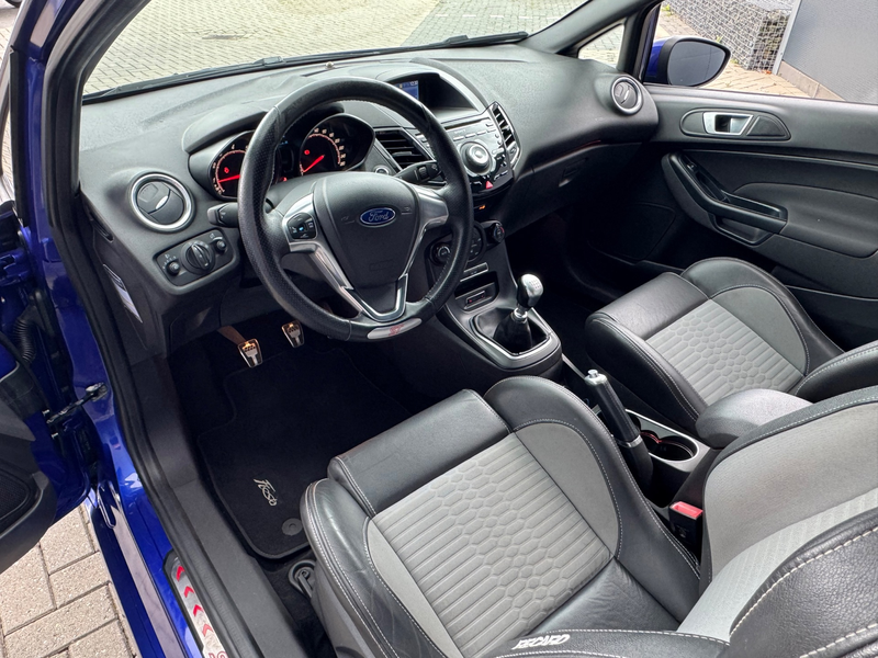 Ford Fiesta 1.6 ST2 / Nw Riem / Recaro / Led — photo 5