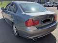 BMW 318 318d 143 ch Confort A Gris - thumbnail 2