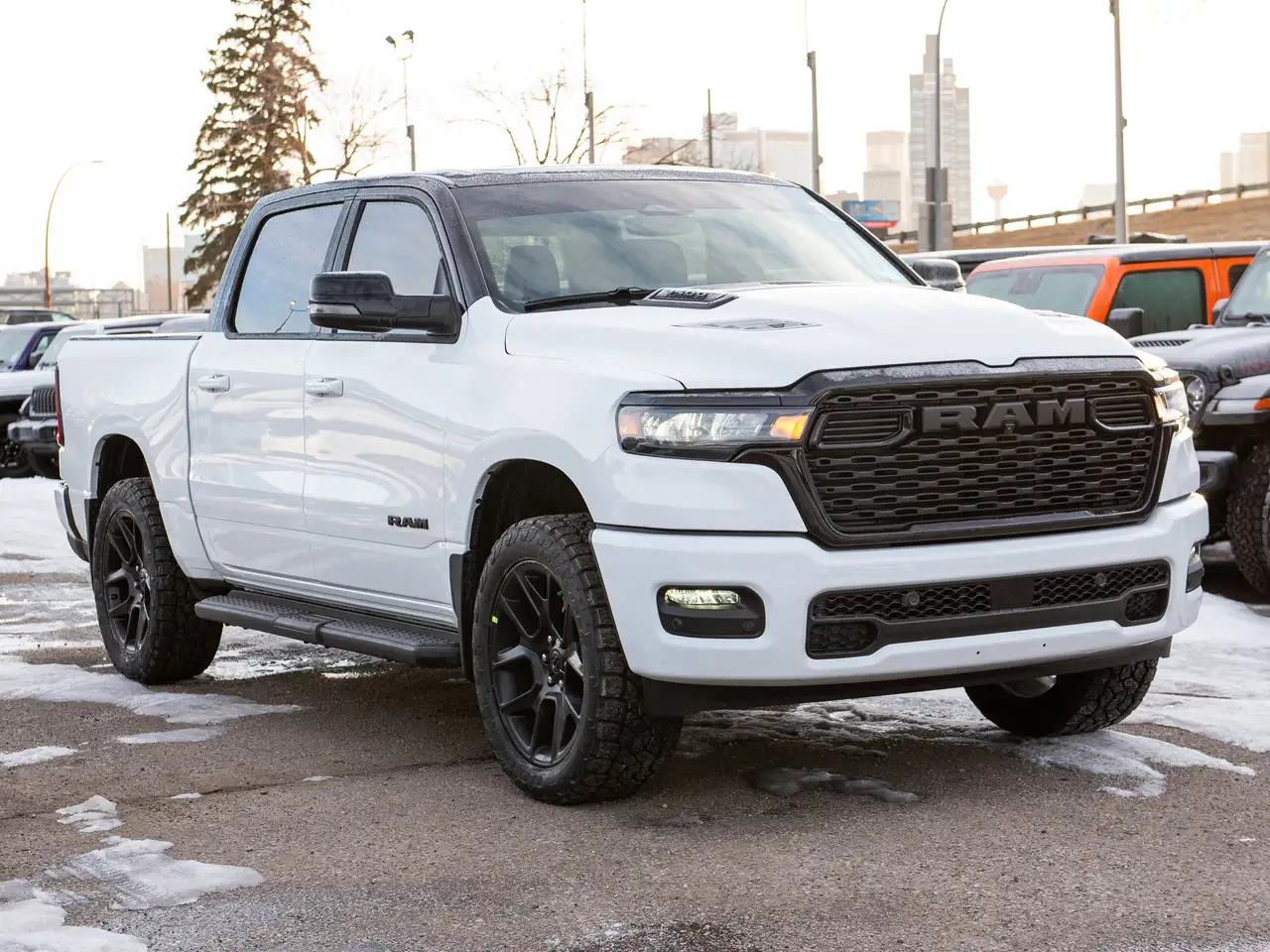 RAM 1500 снимка RAM 1500