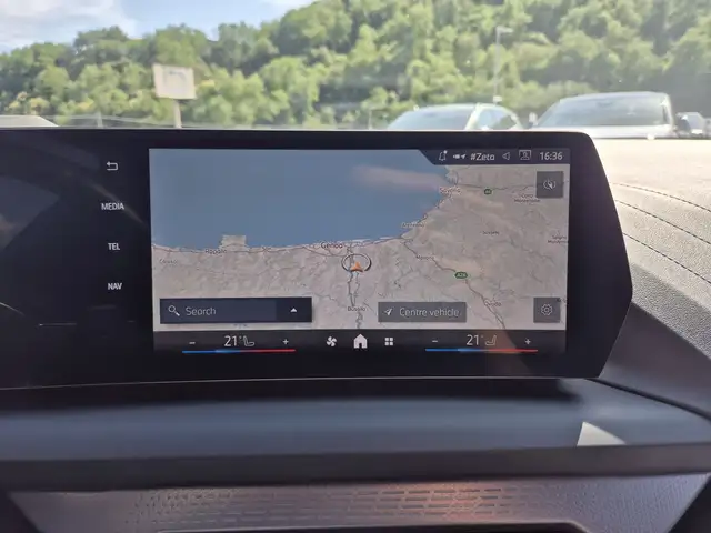 BMW 1 Series view 11