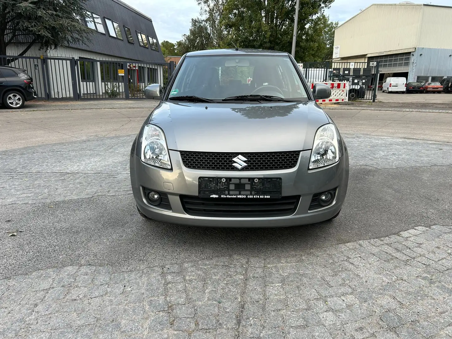 Suzuki Swift Swift 1.5 Automatik Comfort Grau - 2