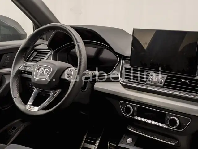 Audi Q5 view 6