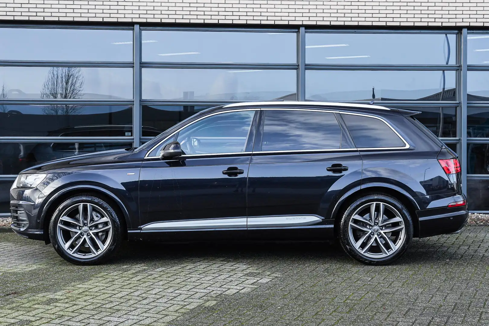 Audi Q7 3.0 TDI quattro S-Line 7-p Technisch 25.000km gere Bleu - 2
