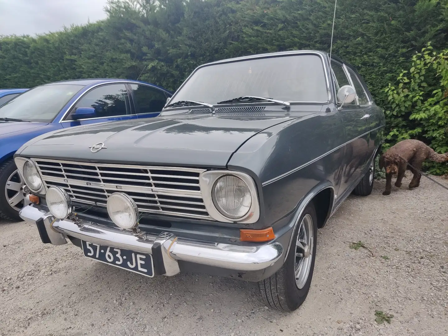 Opel Kadett Gris - 1