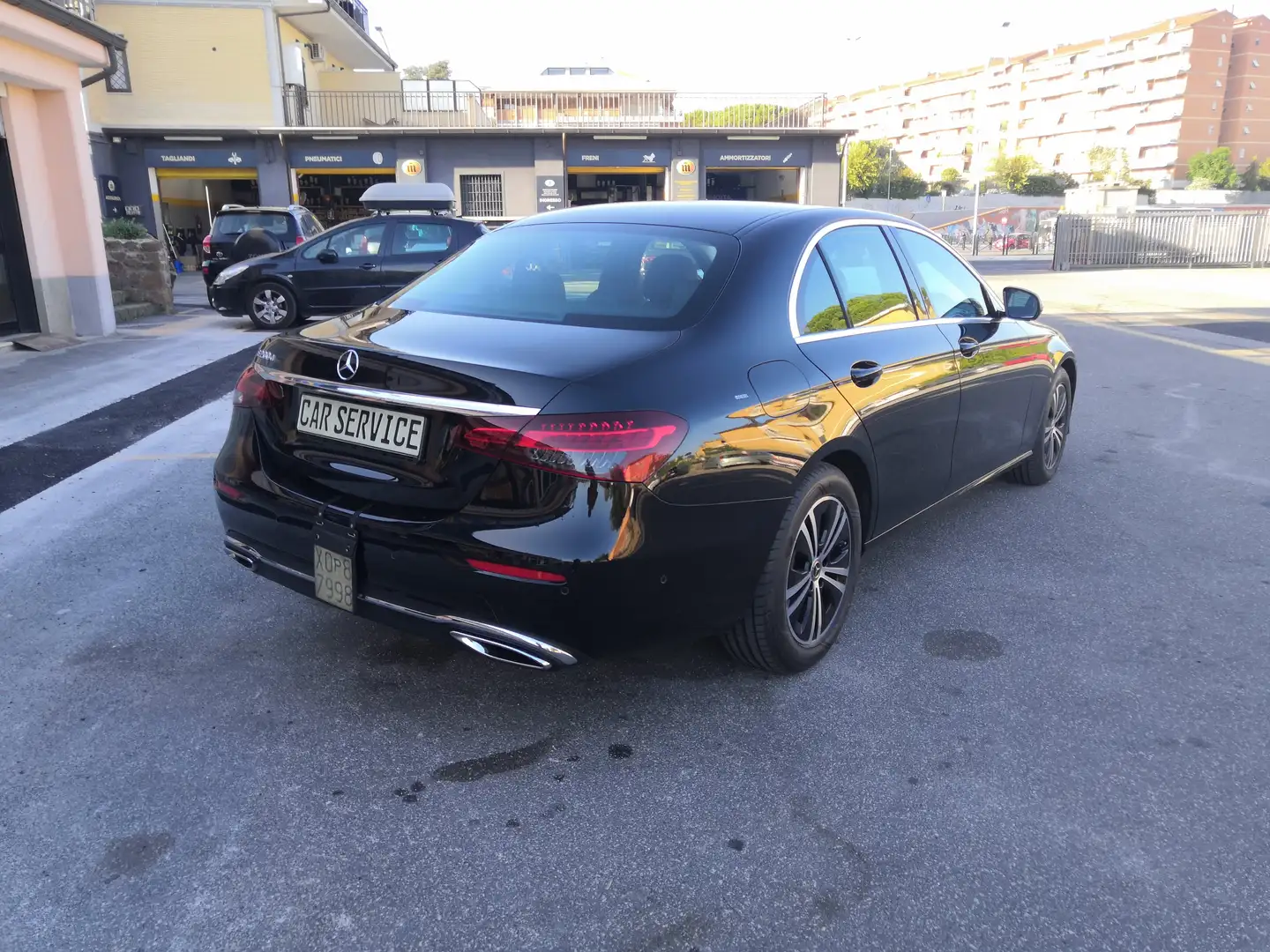 Mercedes-Benz E 200 E 200 d Business Sport auto PREZZO PIU' IVA Nero - 2