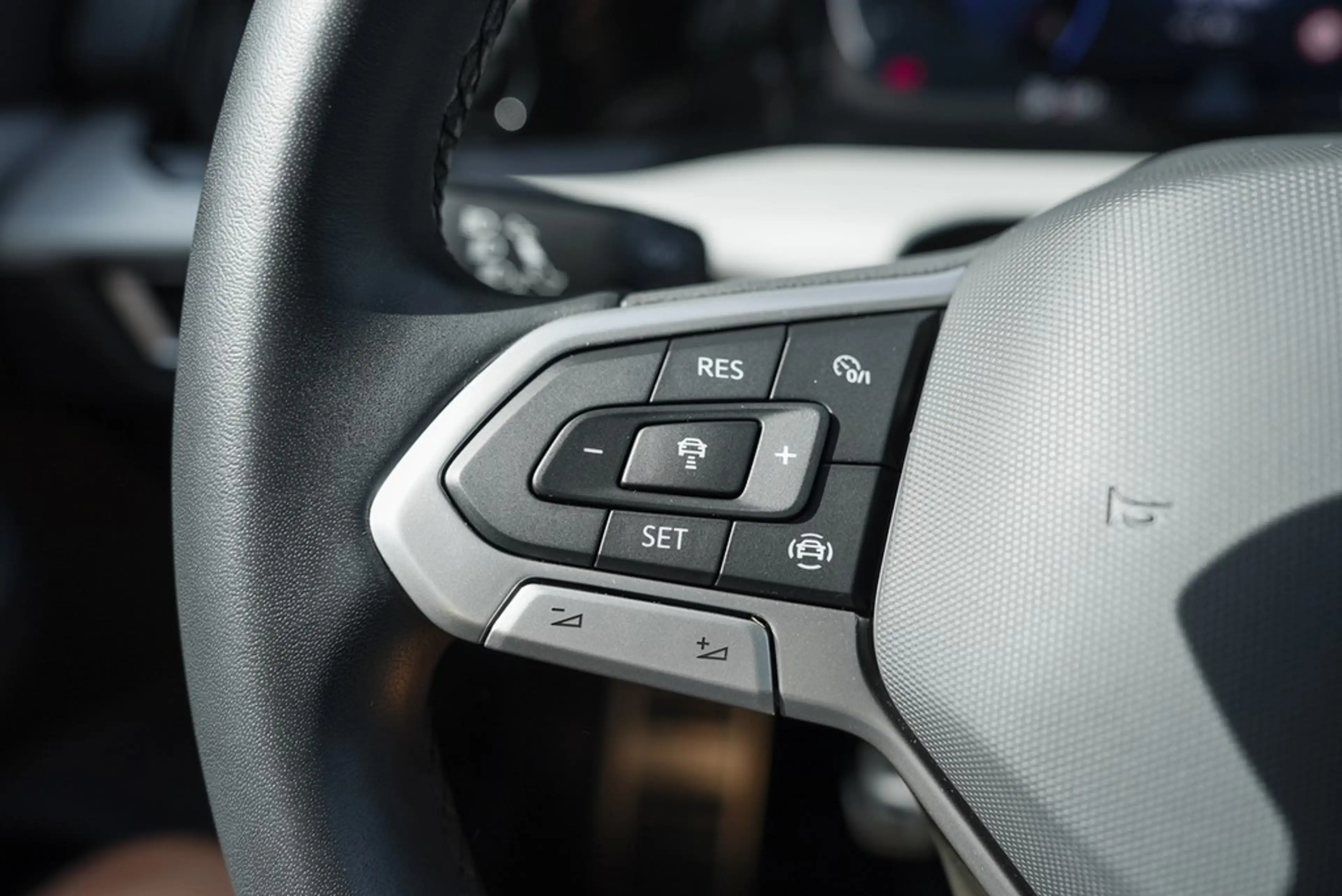 Volkswagen Golf 1.0 TSI MOVE *LED*Navi*Kamera*App-Con*Climatron... — photo 15