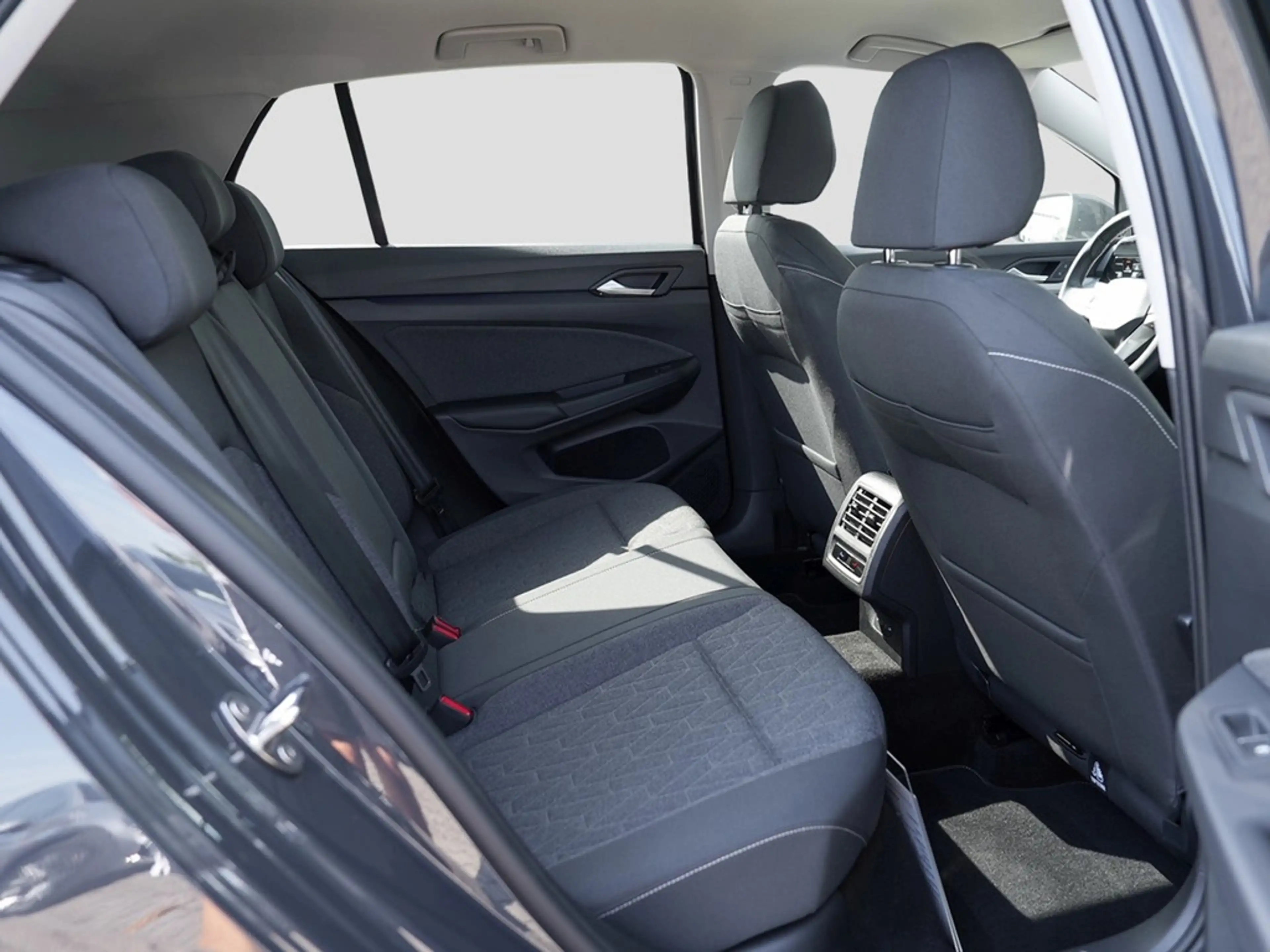 Volkswagen Golf 1.0 TSI MOVE *LED*Navi*Kamera*App-Con*Climatron... — photo 10