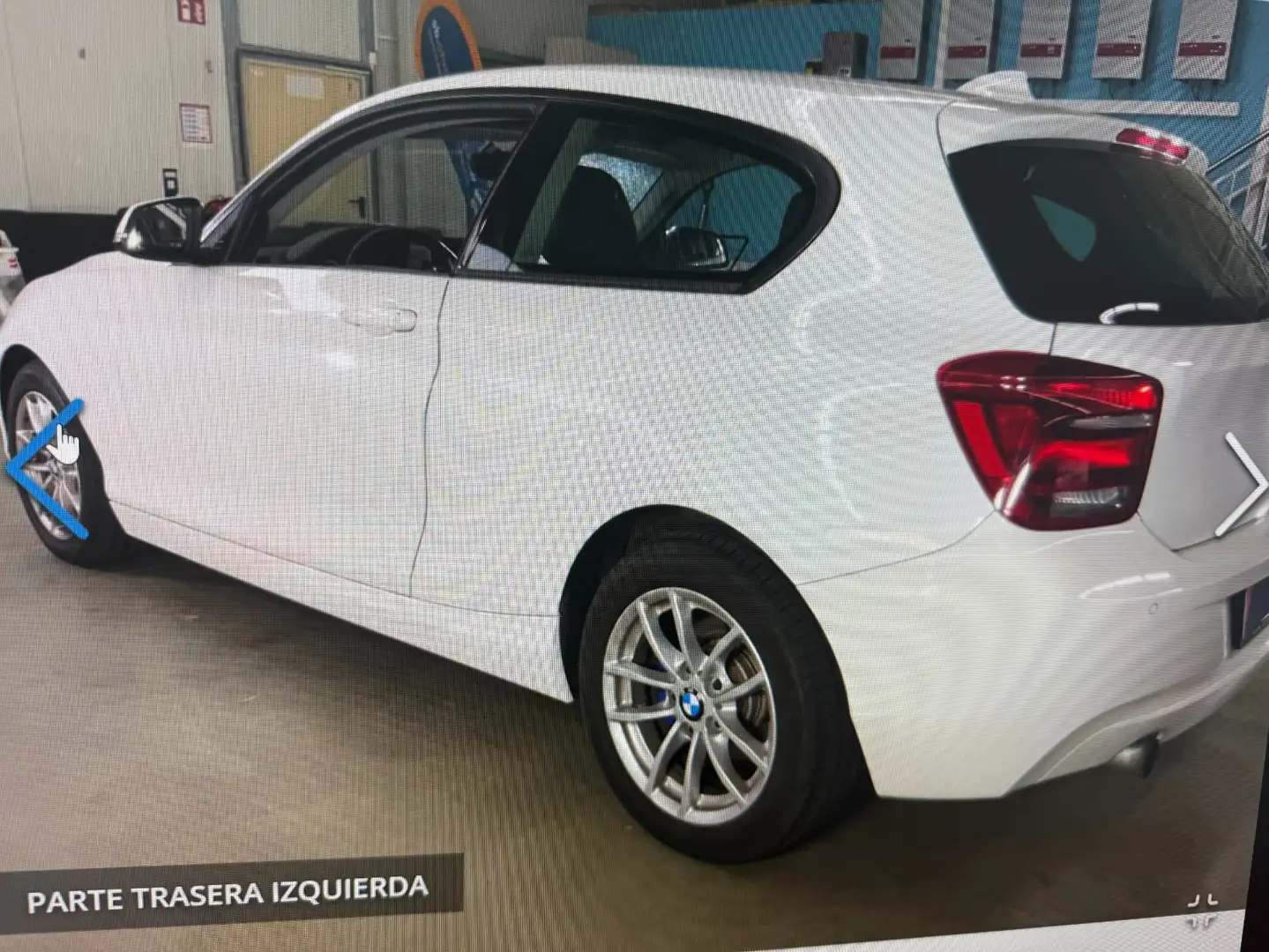 BMW 114 114i Essential Edition Белый - 2
