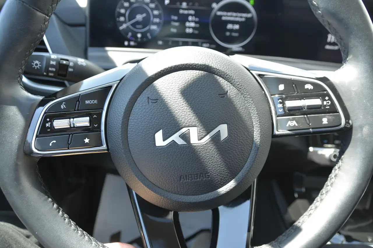 Kia Seltos снимка Kia Seltos