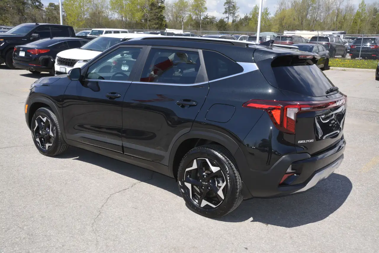 Kia Seltos снимка Kia Seltos