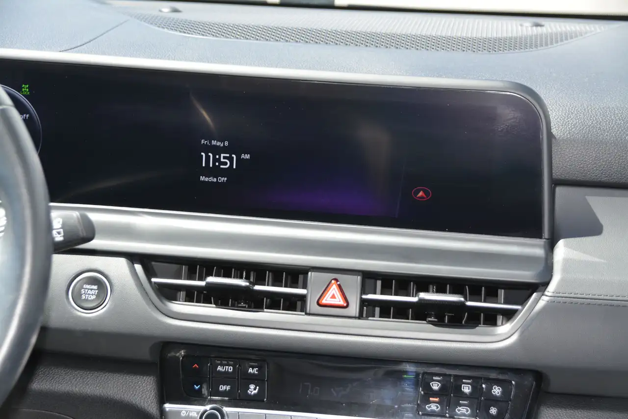 Kia Seltos снимка Kia Seltos