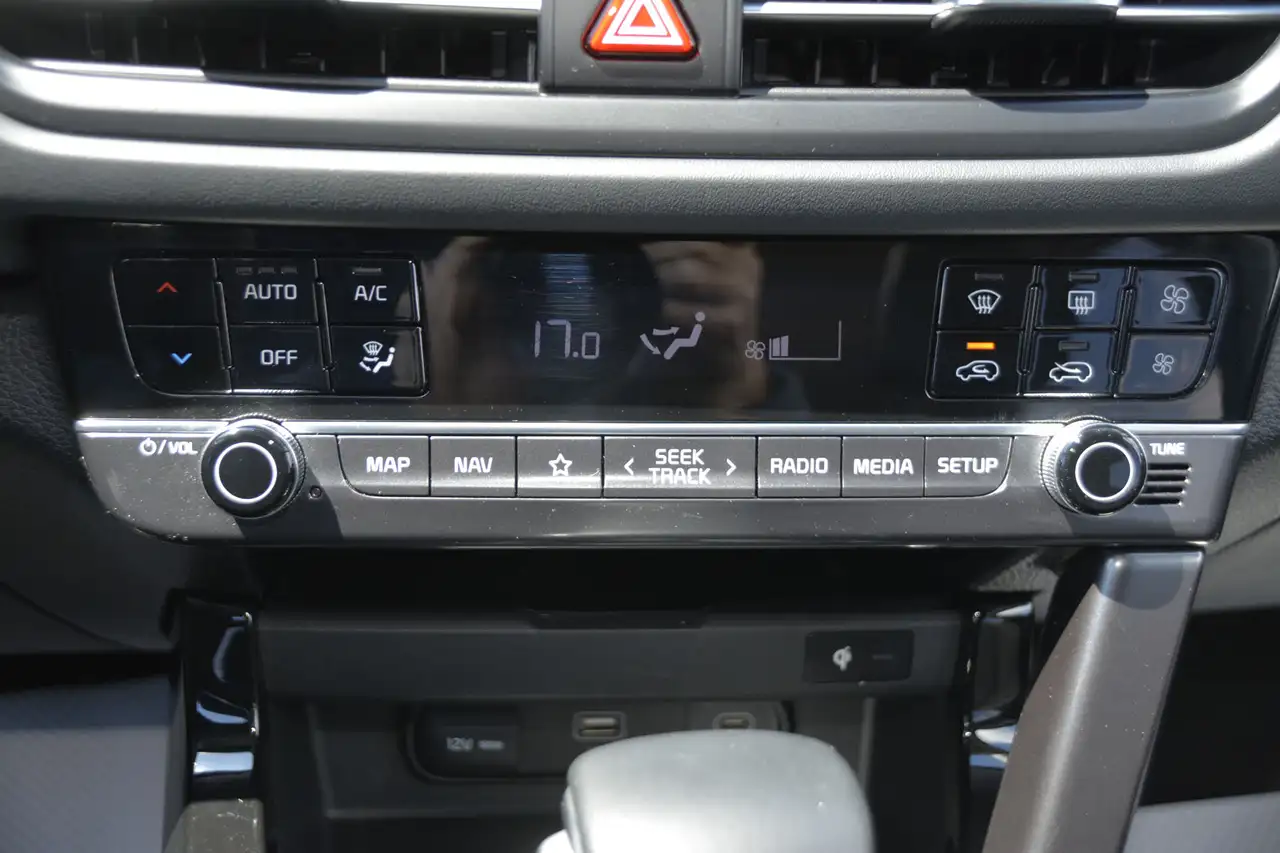 Kia Seltos снимка Kia Seltos