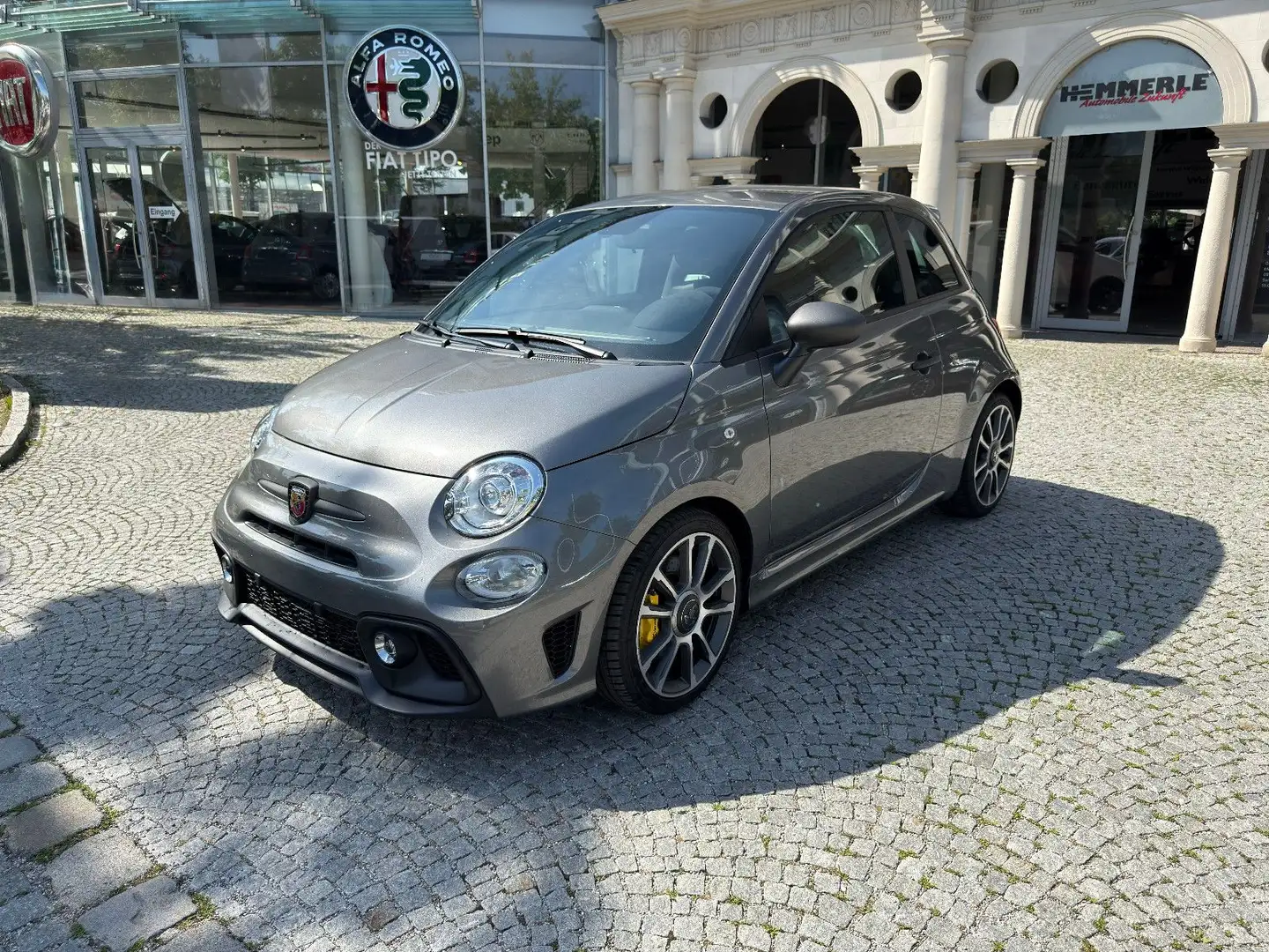 Abarth 695 1.4 T-Jet 132 kW*Beats*Xenon*Sabelt* Grau - 1