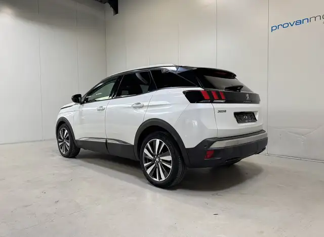 Peugeot 3008 view 6