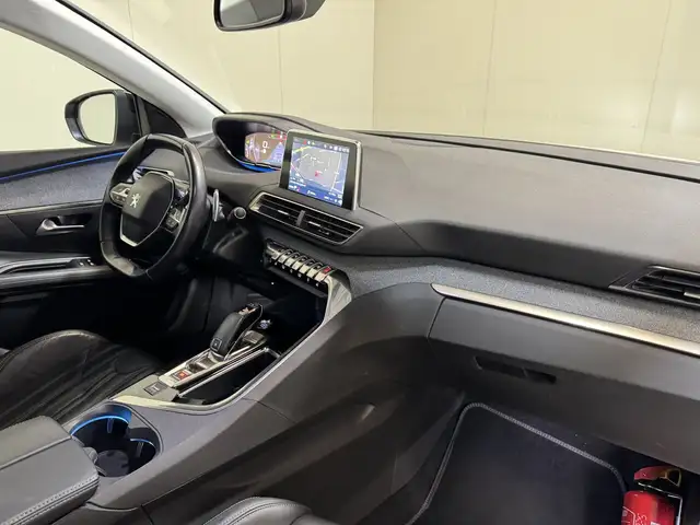 Peugeot 3008 view 13