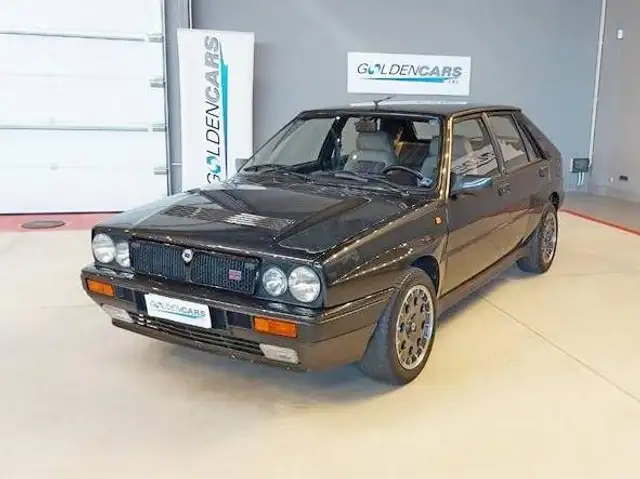 Lancia Delta Delta 2.0 16v HF Integrale