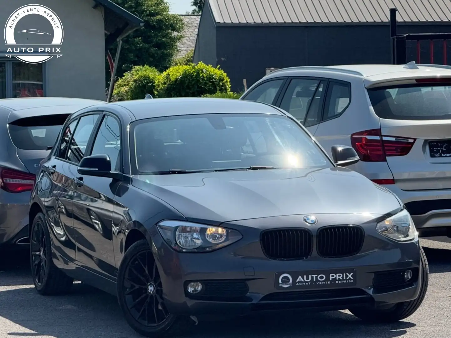 BMW 114 d Navi PDC Clim Start&Stop Euro 5b Etat Neuf Gris - 2