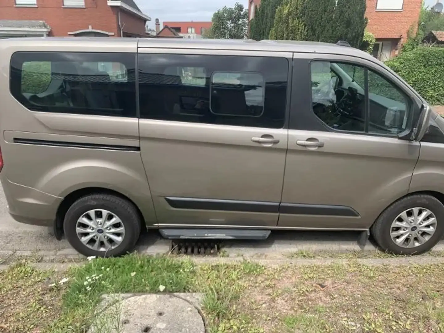 Ford Tourneo Custom Tourneo Custom 310 L1H1 VA Trend Beige - 2