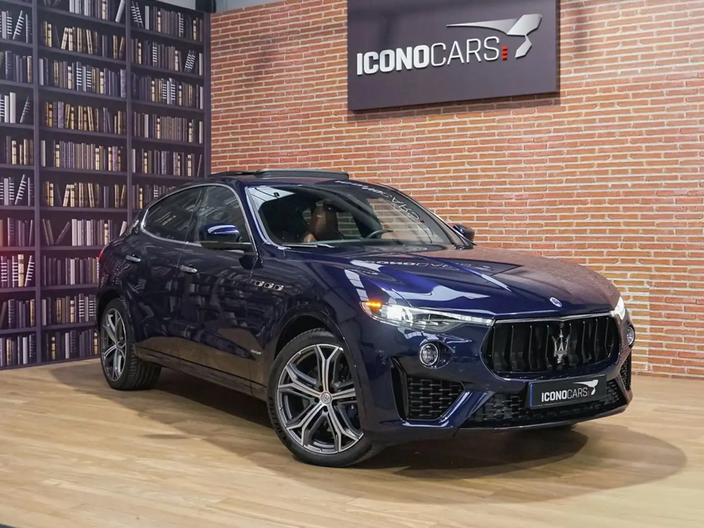 Maserati Levante V6 350 HP AWD GranSport Mauve - 2
