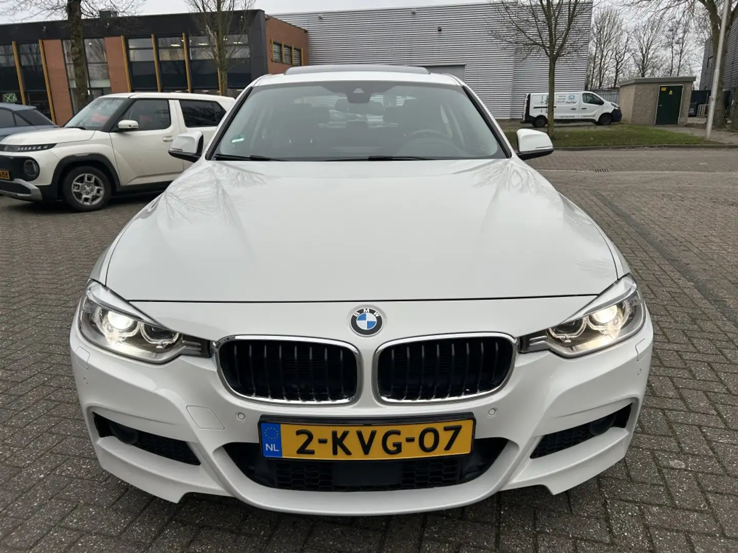 BMW 328 3-serie 328i High Executive M-Sport SCHUIFDAK HUD Blanc - 2