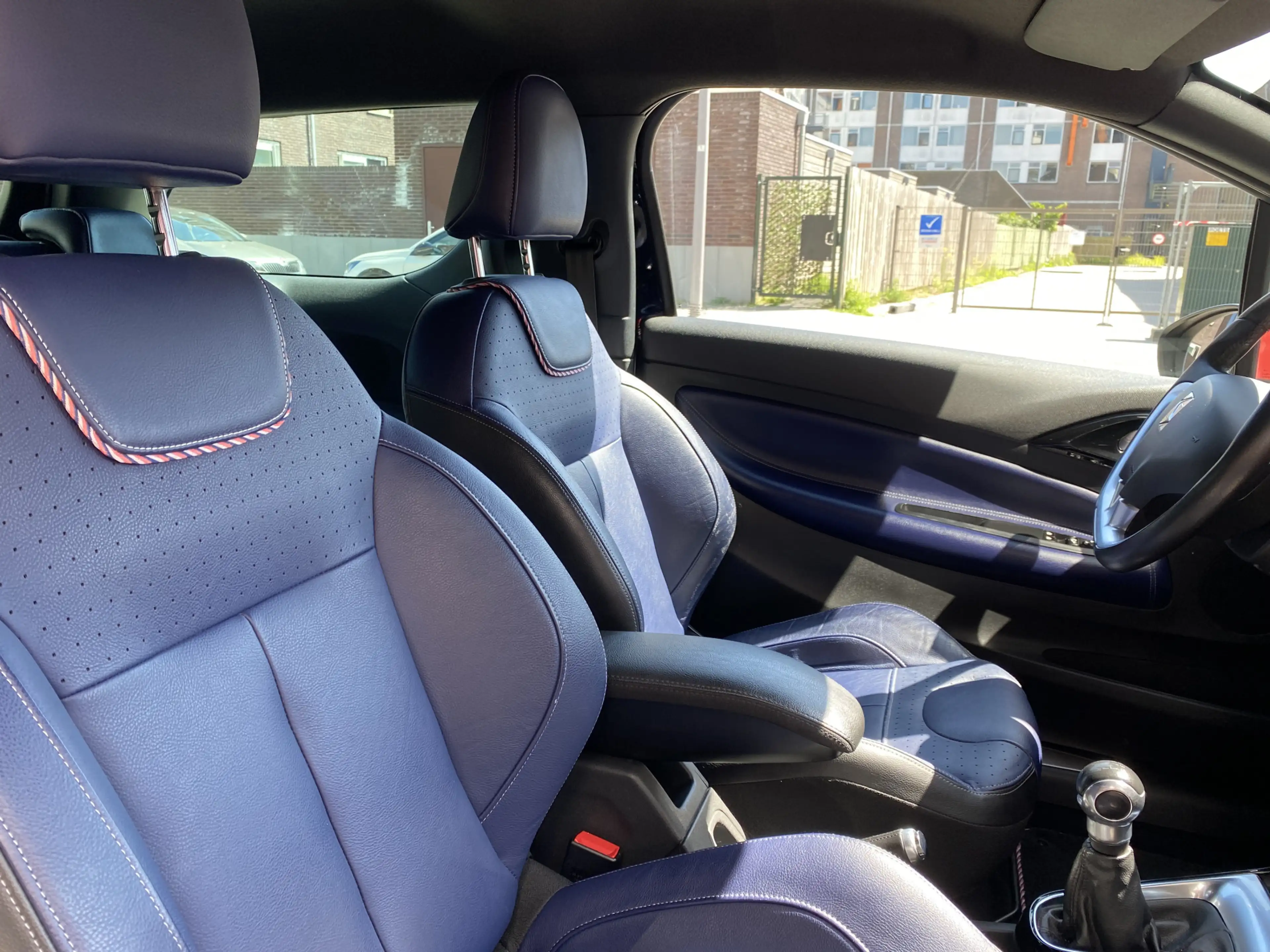 DS Automobiles DS 3 1.2 PureTech Inès de la Fressange NL AUTO/NIEUWSTA — photo 8