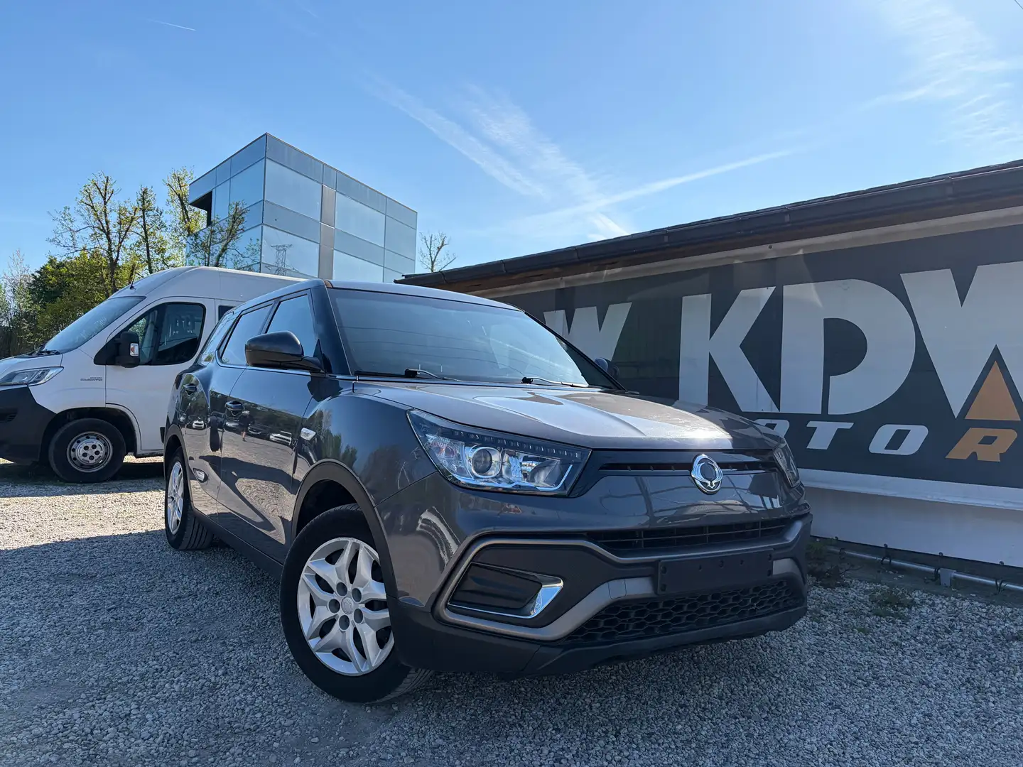 SsangYong XLV XLV 1.6i e-XGi 2WD Sapphire Grau - 1