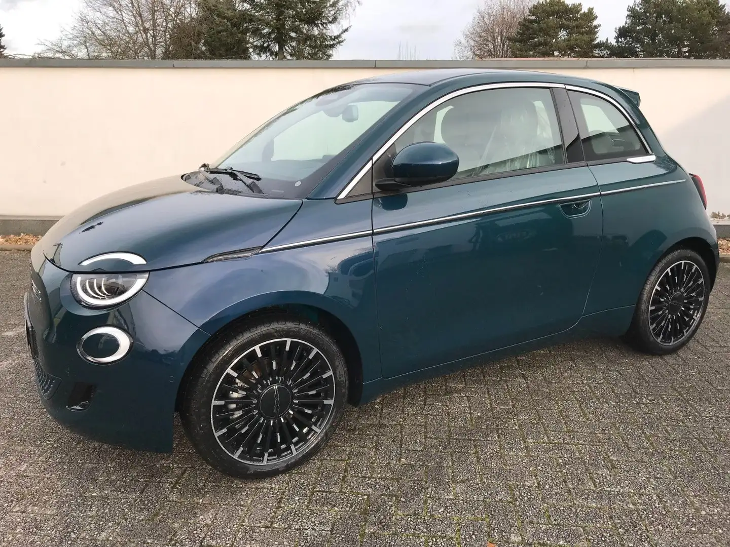 Fiat 500 3+1 "la Prima" MJ23 Bocelli 36 Monate Garant Grün - 2