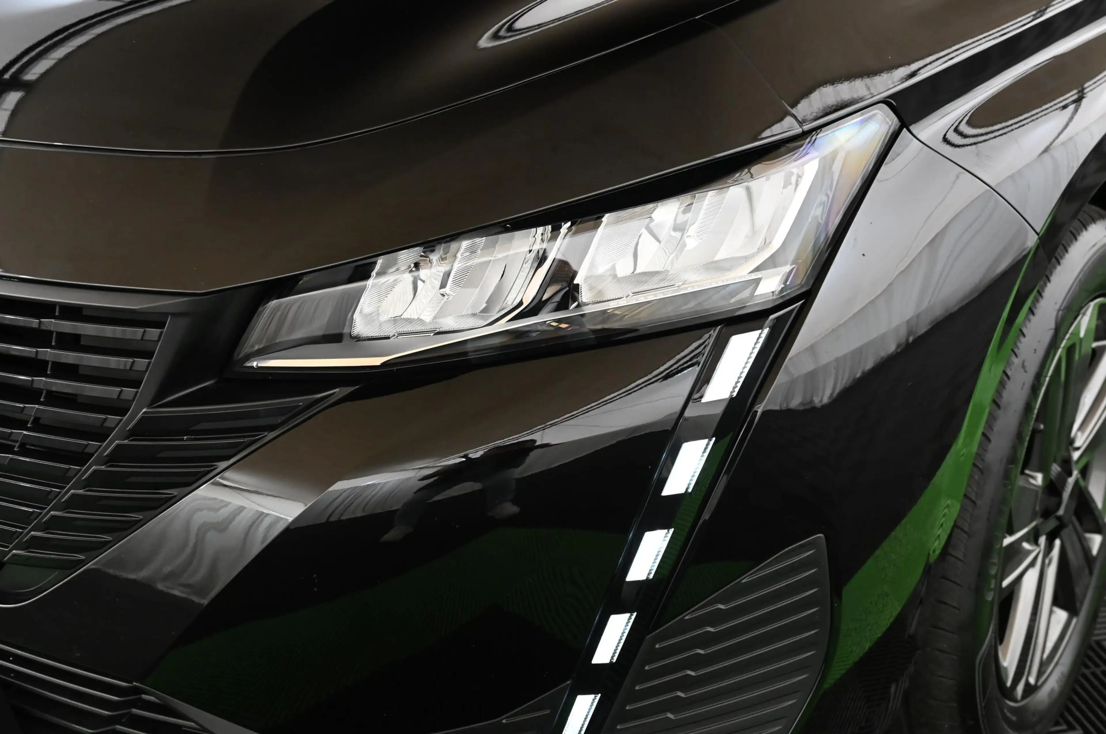Peugeot 308 SW 1.2 e-DSC6 145 Style LED/NAVI/ACC/PDC/16 — photo 9