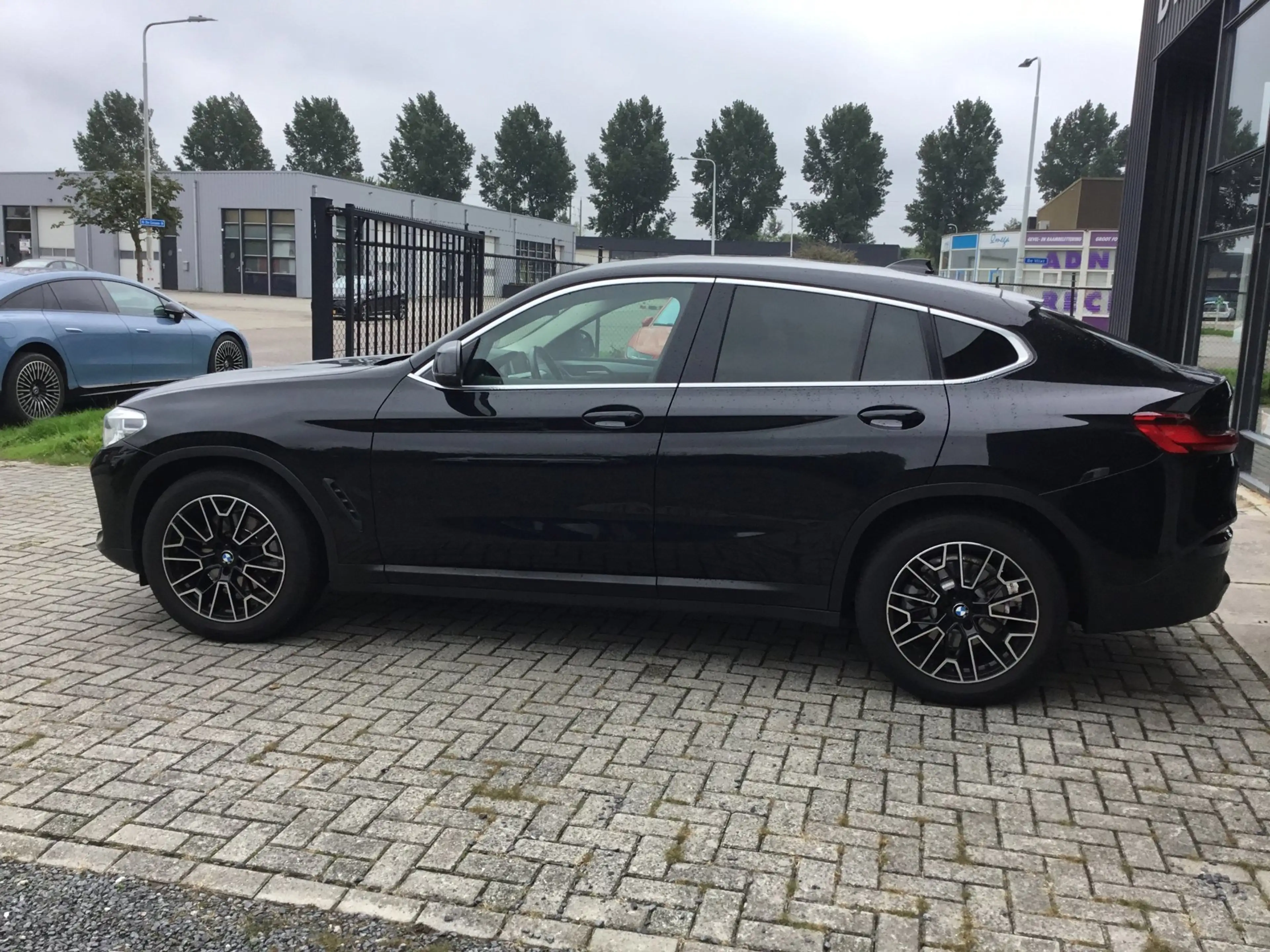 BMW X4 XDrive20i — photo 6