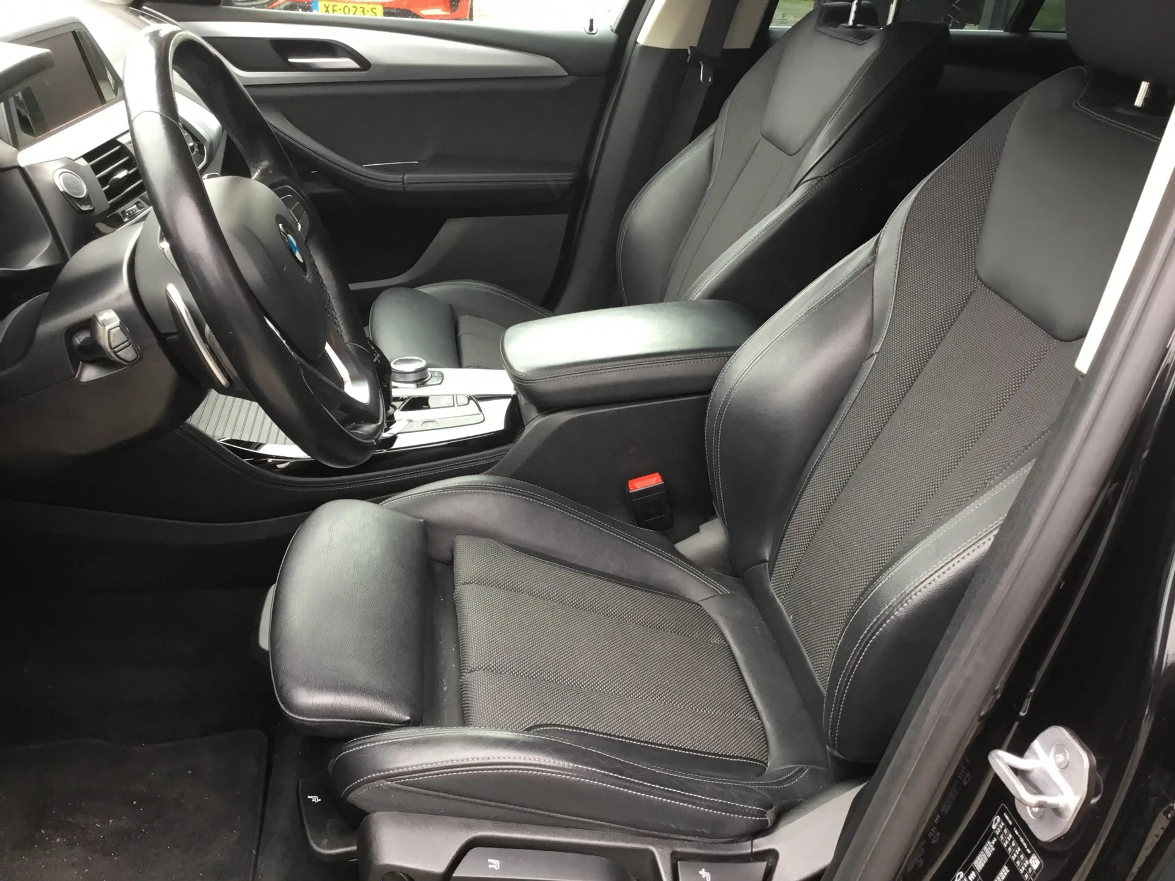 BMW X4 XDrive20i — photo 10