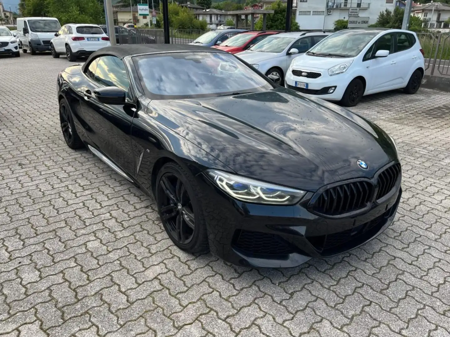 BMW 840 d xDrive Cabrio Msport Black edition Zwart - 2