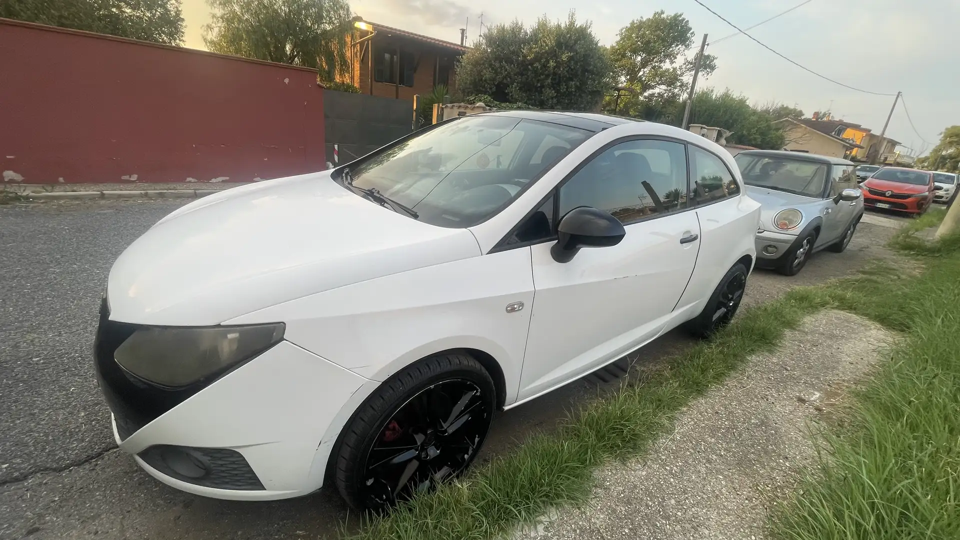 SEAT Ibiza SC 1.6 tdi cr Sport 105cv - 1