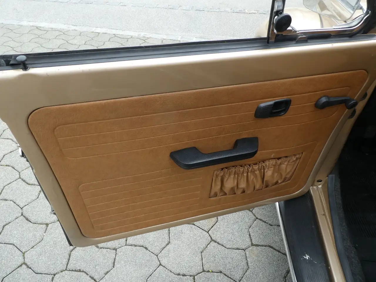 Volkswagen Käfer Cabriolet 1303 Orig 40´km aus Wolfsburg, foto 9
