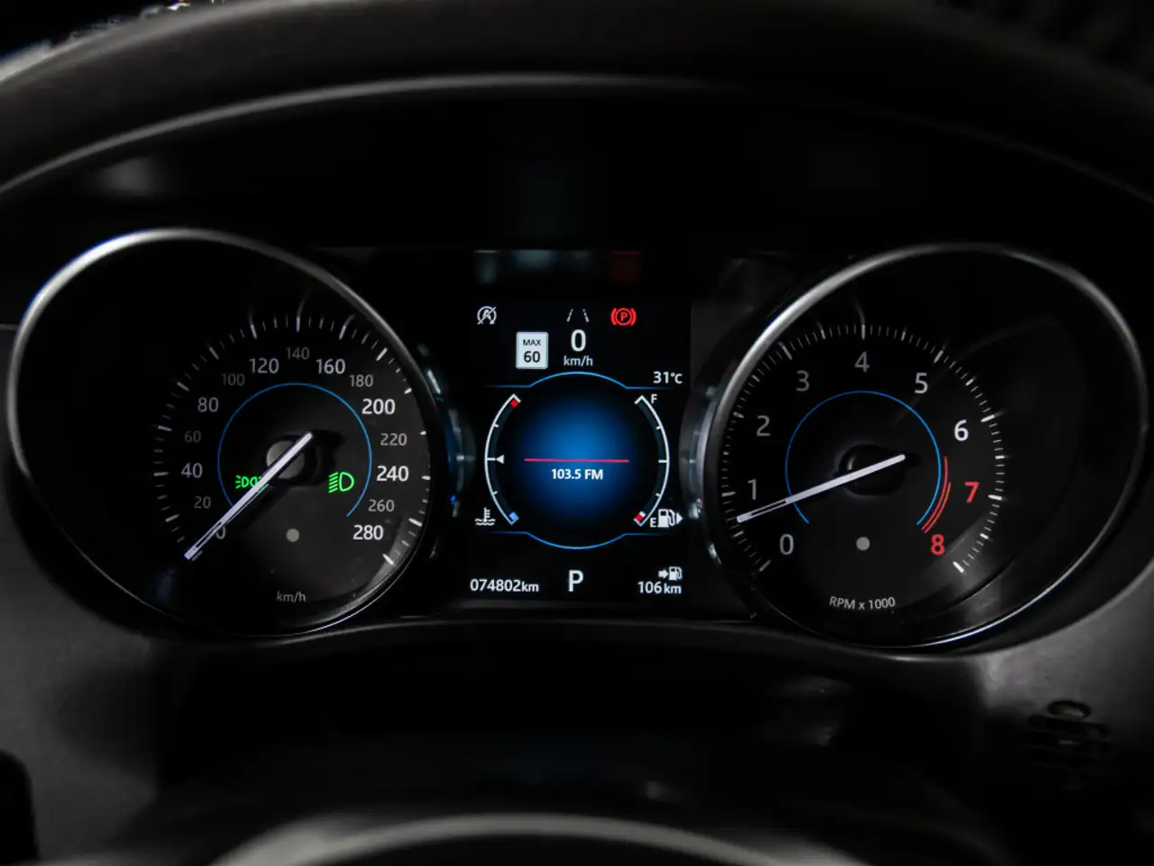 Jaguar F-Pace снимка Jaguar F-Pace