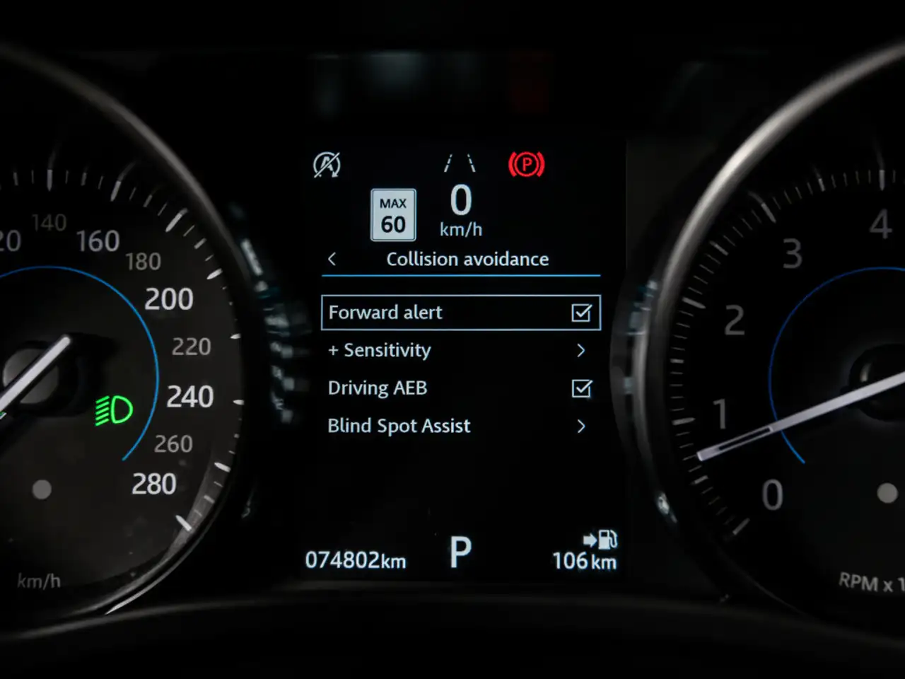 Jaguar F-Pace снимка Jaguar F-Pace