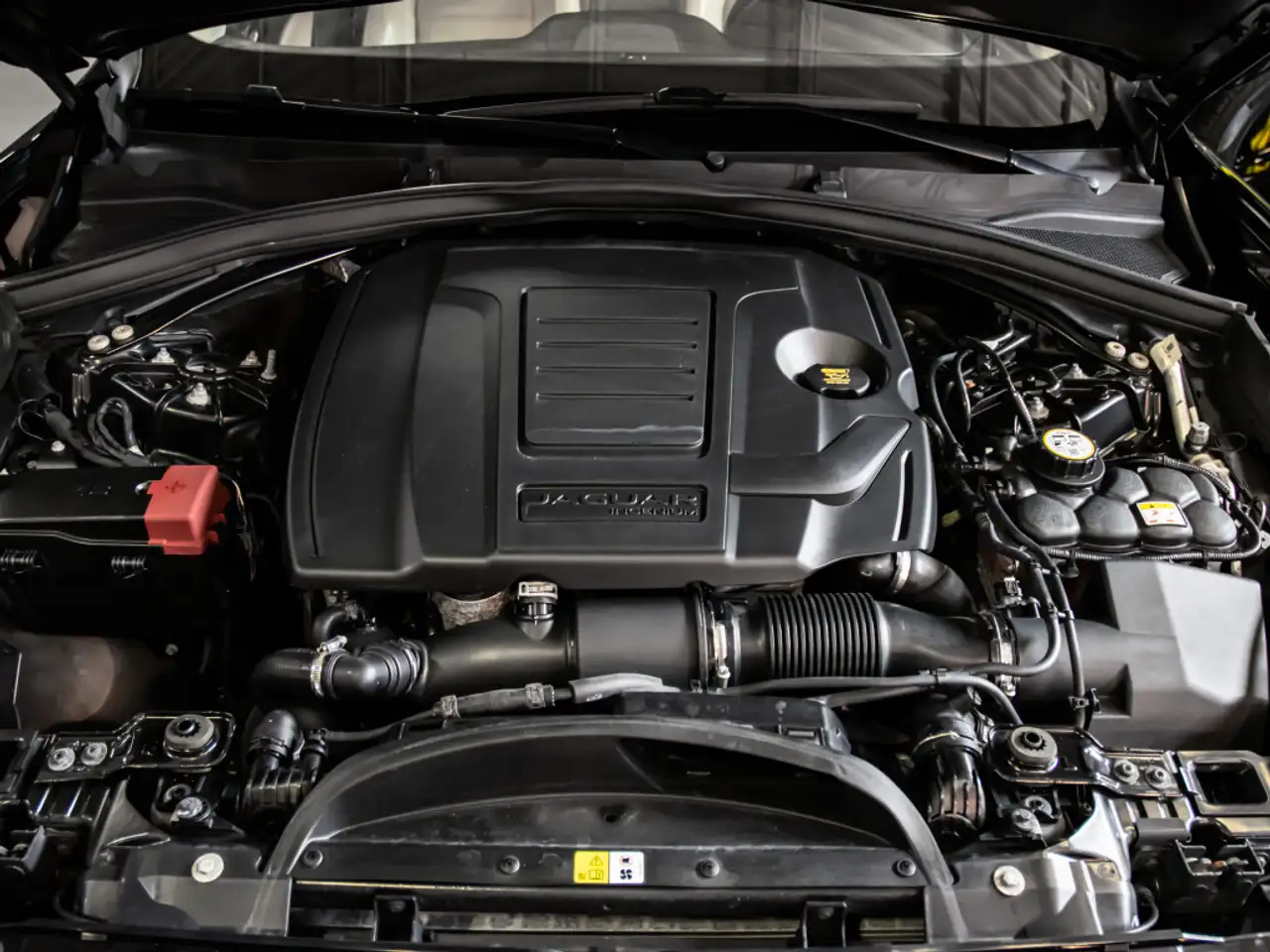 Jaguar F-Pace снимка Jaguar F-Pace
