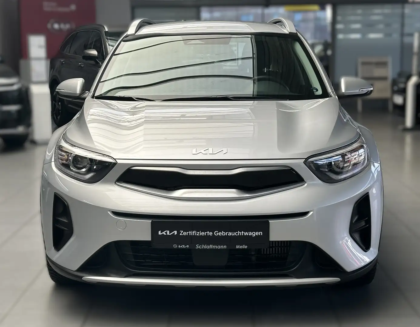 Kia Stonic 1.0 Benzin "Vision" *Navi* *Carplay* *SHZ/LHZ* Plateado - 2