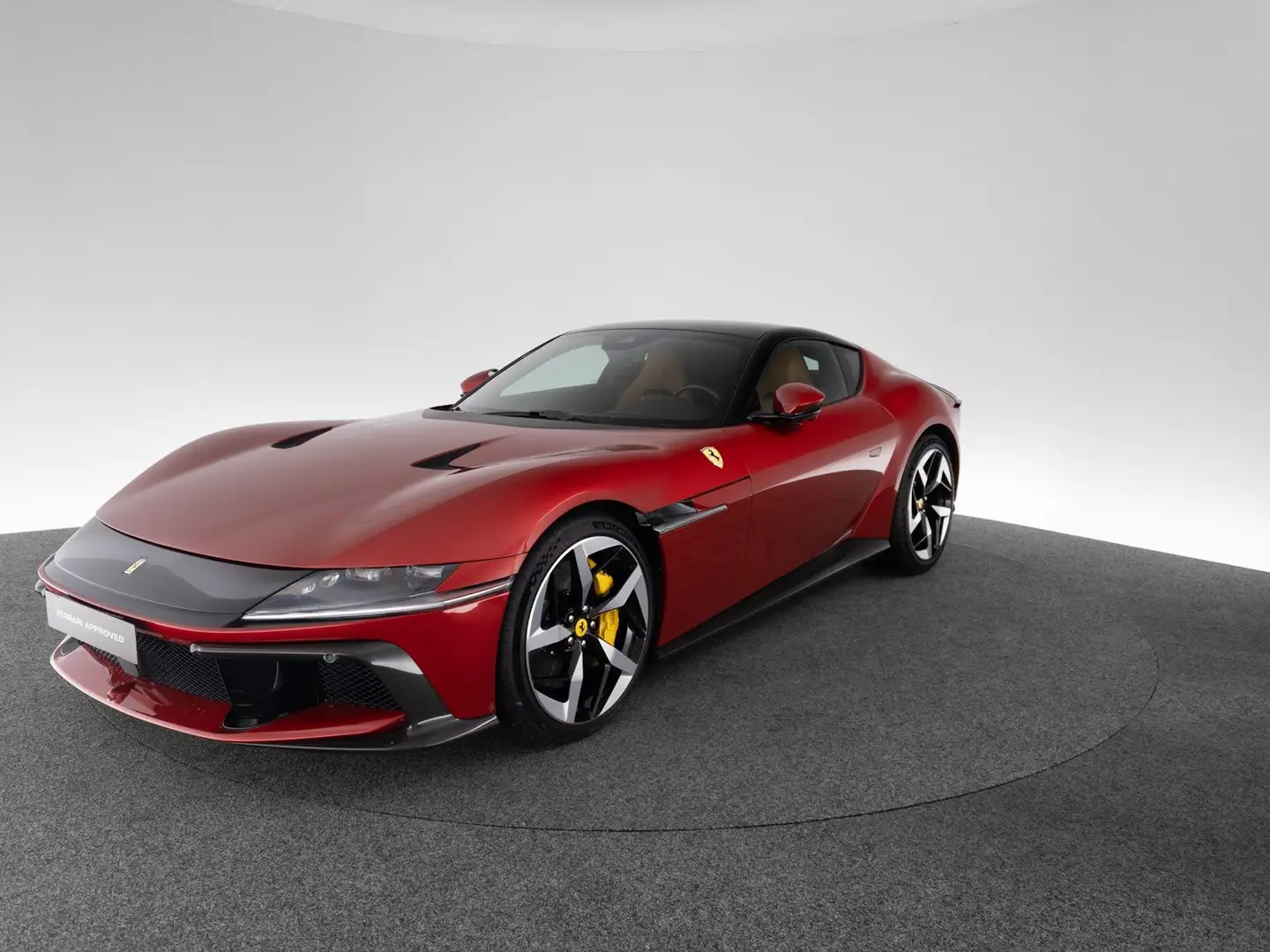 Ferrari 12 Cilindri 12Cilindri Rot - 1
