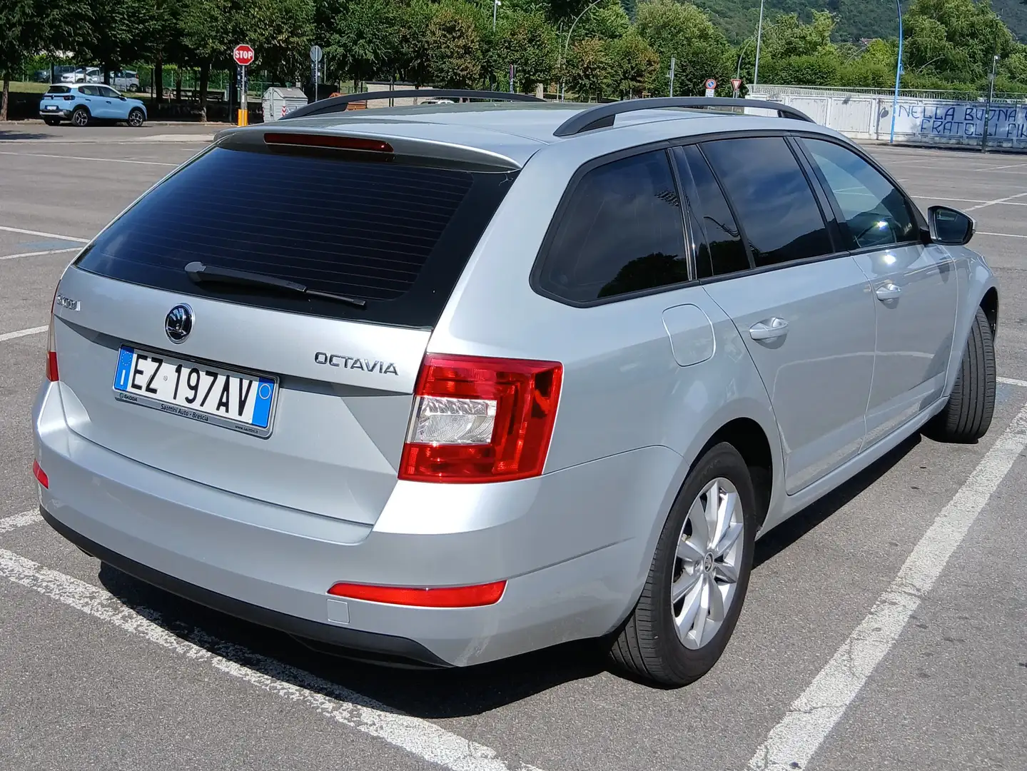 Skoda Octavia Octavia Wagon 1.6 tdi cr Executive 105cv Argento - 2