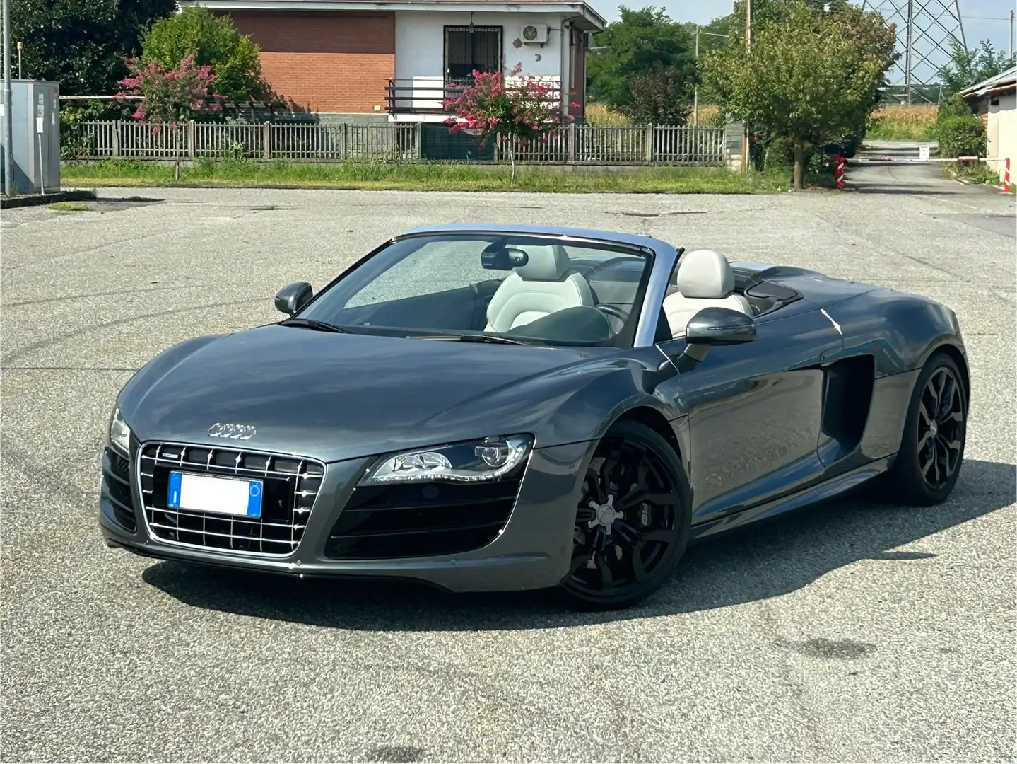 Audi R8 PRONTA CONSEGNA R8 Spyder 5.2 V10 quattro r-tronic Gris - 1