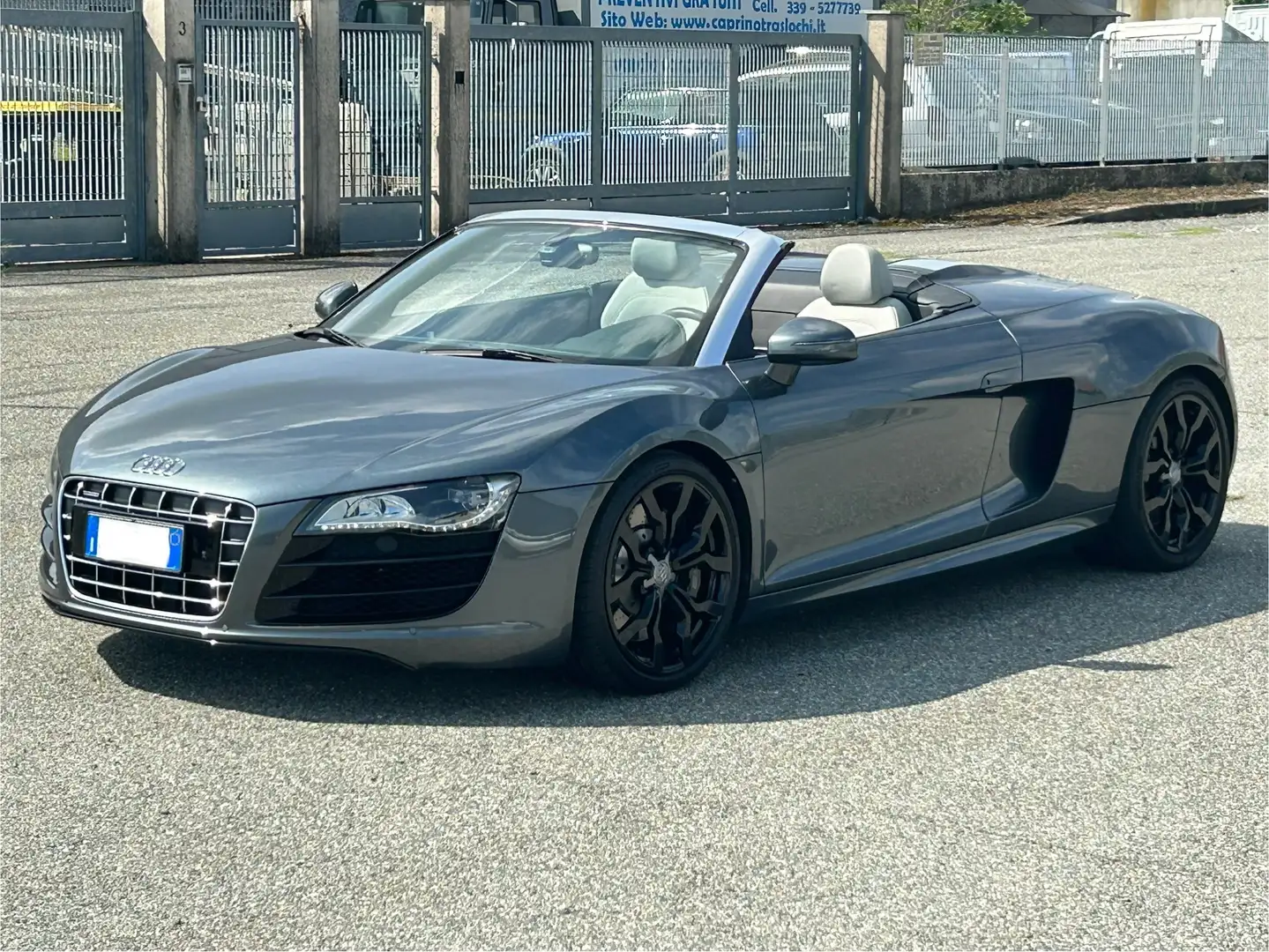 Audi R8 PRONTA CONSEGNA R8 Spyder 5.2 V10 quattro r-tronic Grau - 2