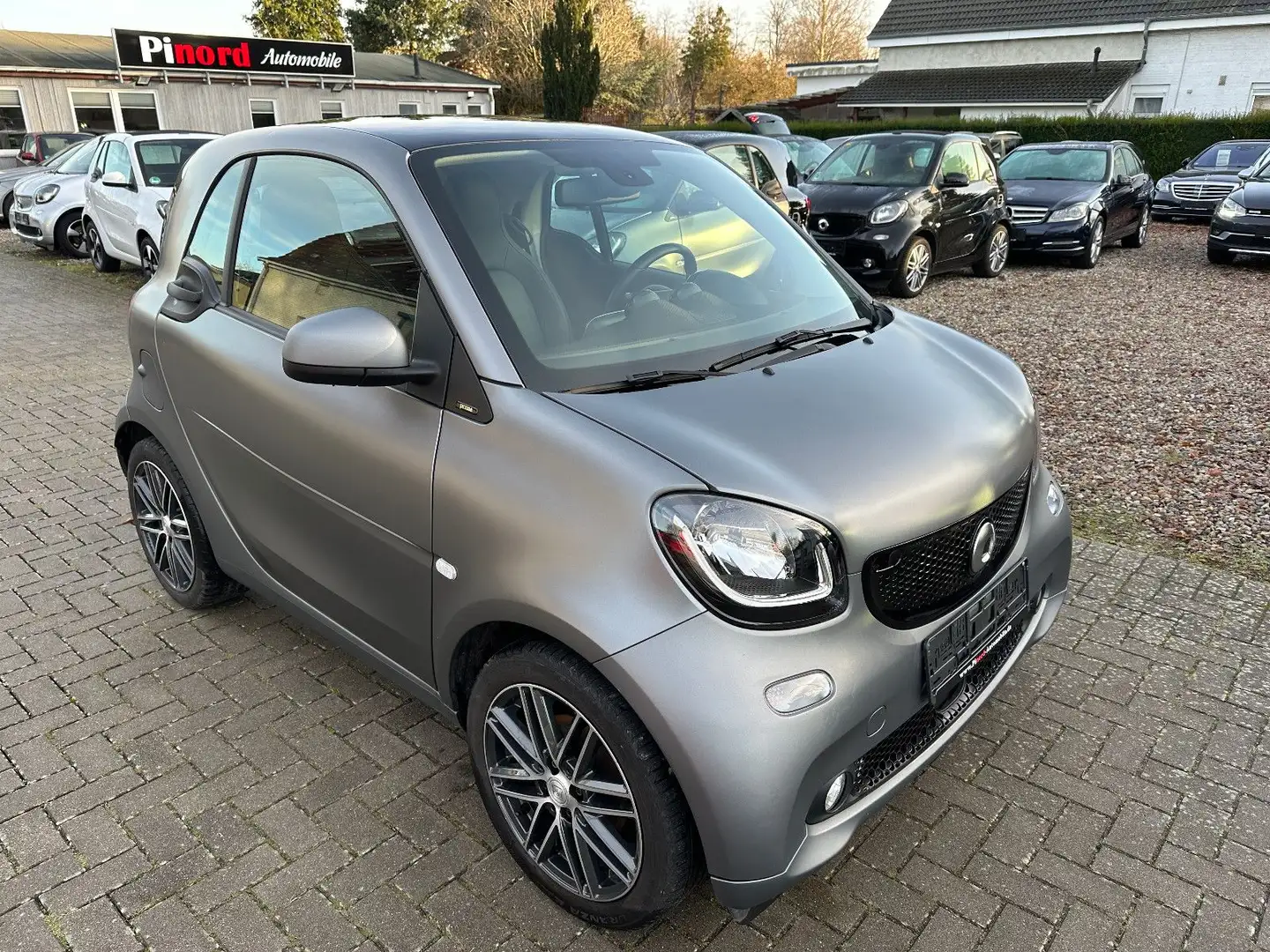 smart forTwo Prime SPORT-90PS-LED-NAVI-PANO-KAM-JBL Grau - 1