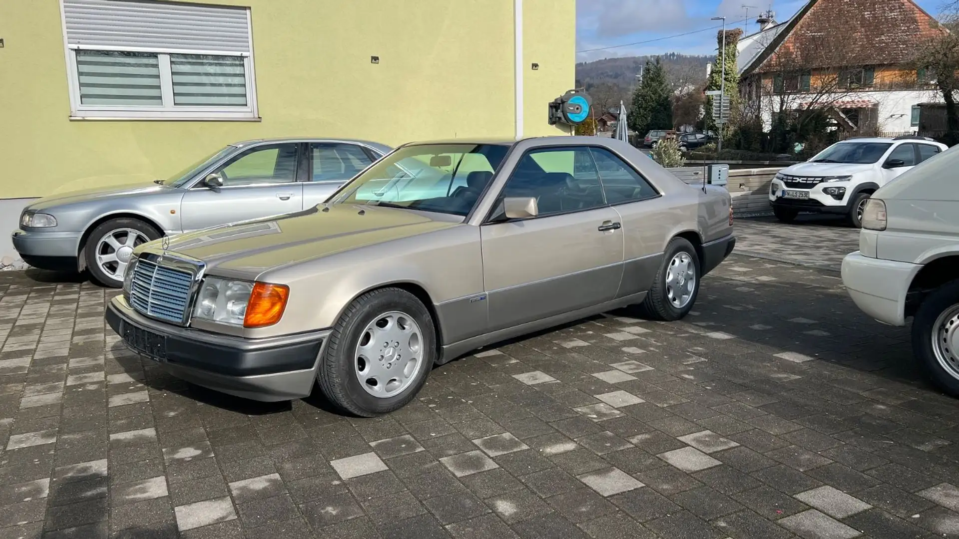 Mercedes-Benz 300 CE 24V SPORTLINE/SCHALTER/GELEGENHEIT Grau - 1
