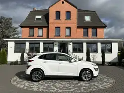 Hyundai KONA Trend LED ACC NAV WÄMPU 11KW Charge