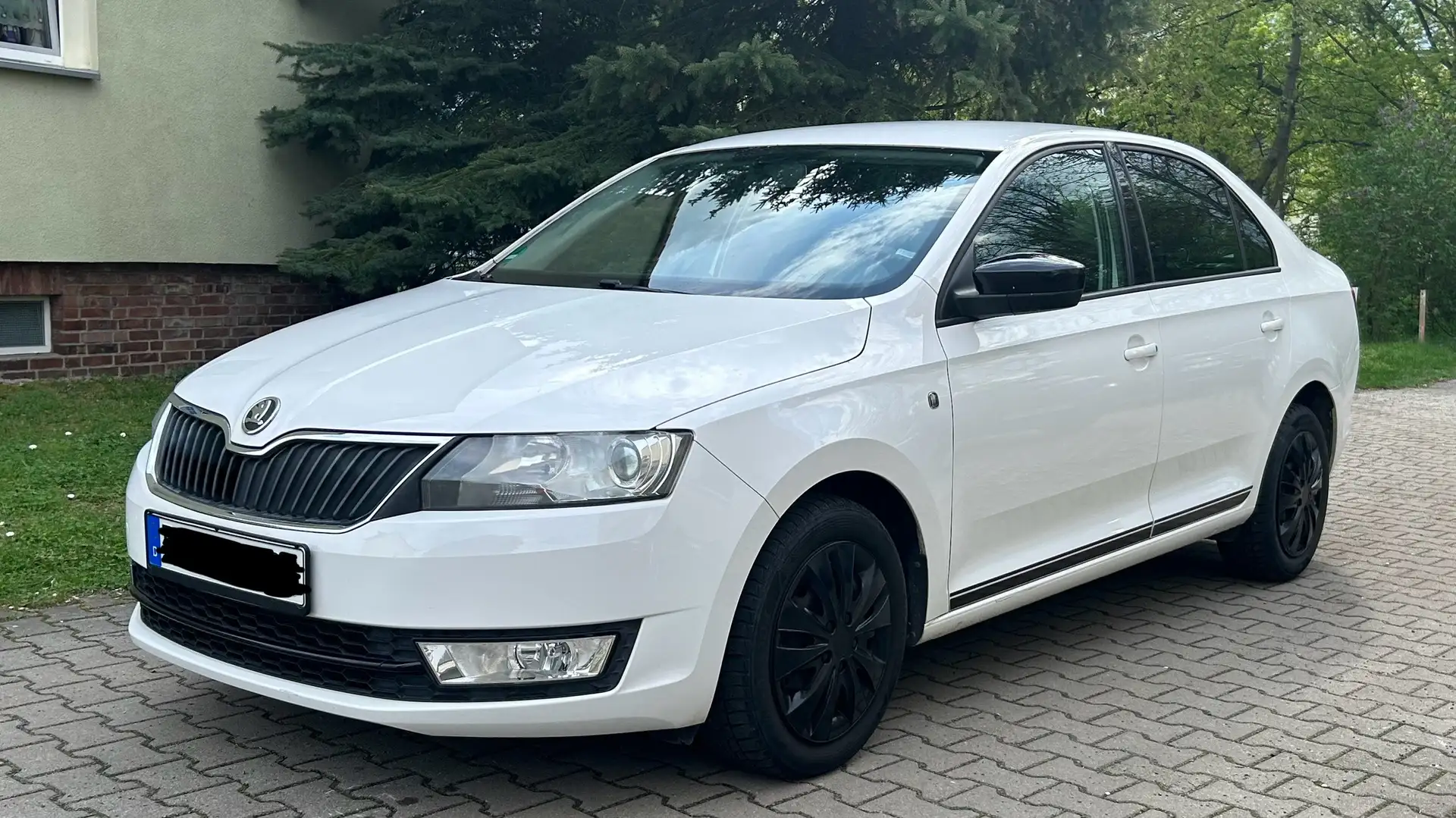 Skoda Rapid/Spaceback Cool Edition Weiß - 2
