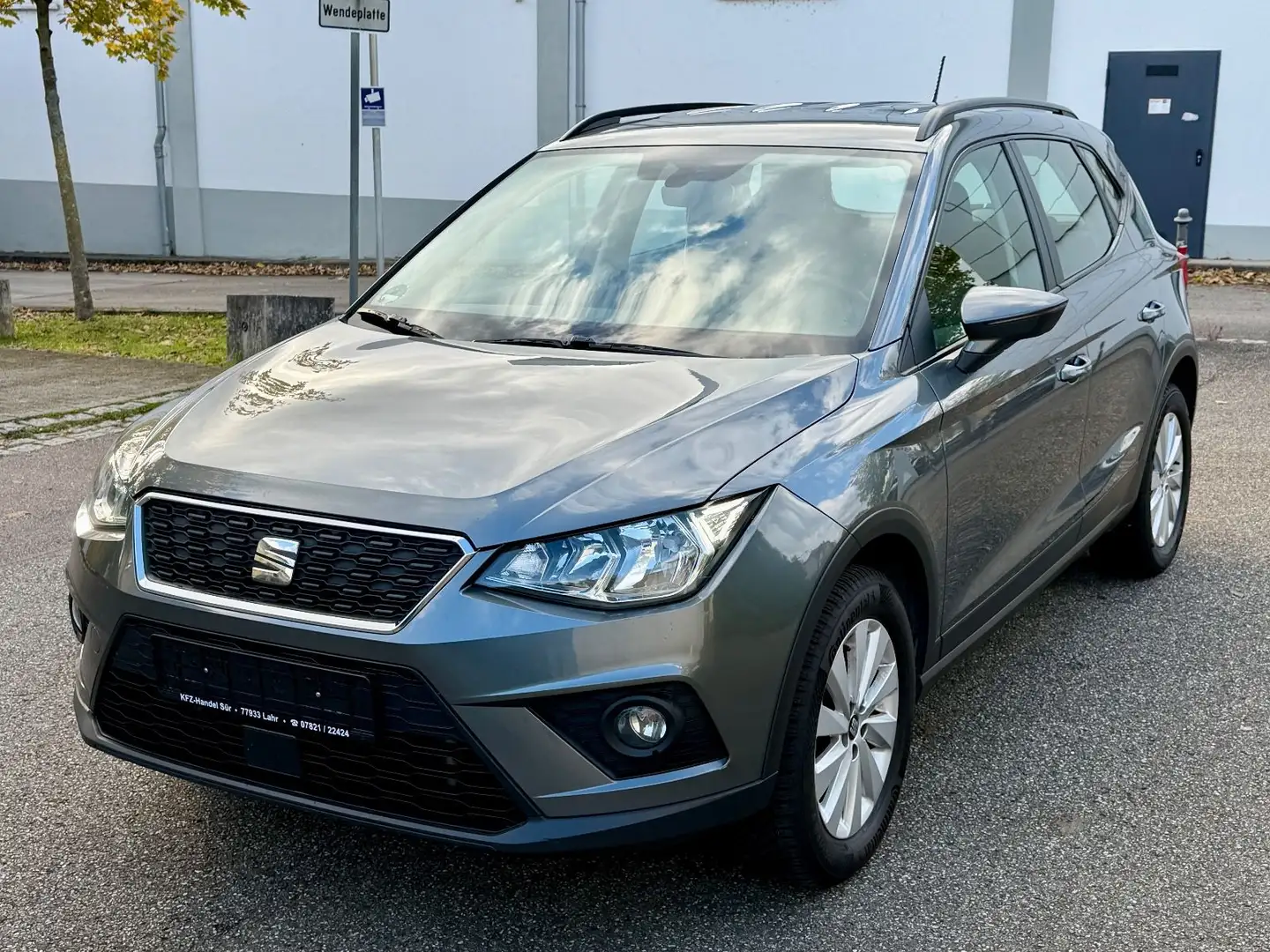 SEAT Arona Style Automatik TÜV NEU/NAVI/LED/TEMPOMAT/ Grau - 1