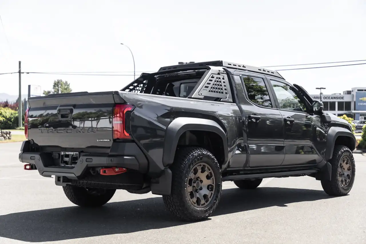 Toyota Tacoma снимка Toyota Tacoma