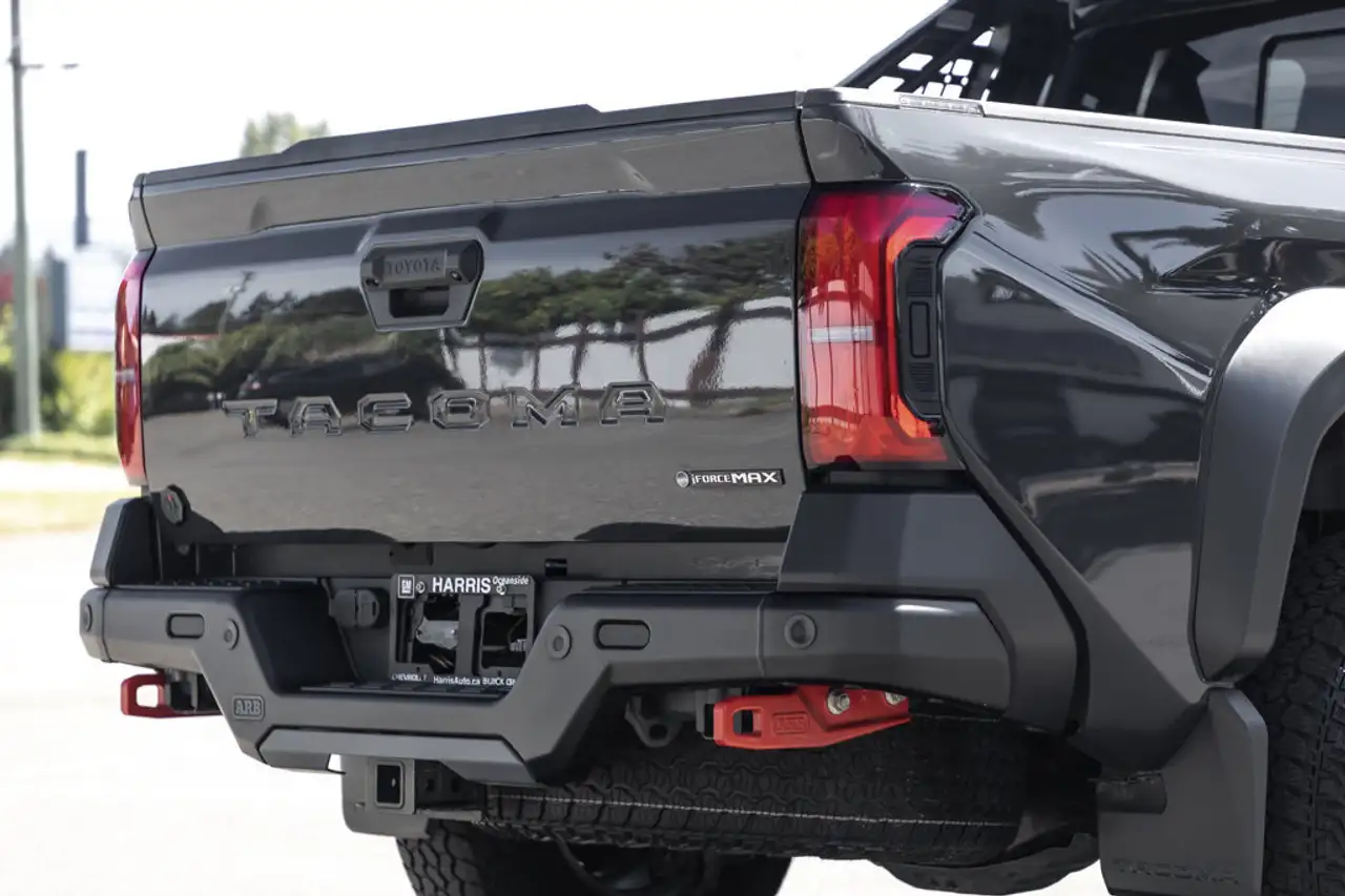 Toyota Tacoma снимка Toyota Tacoma