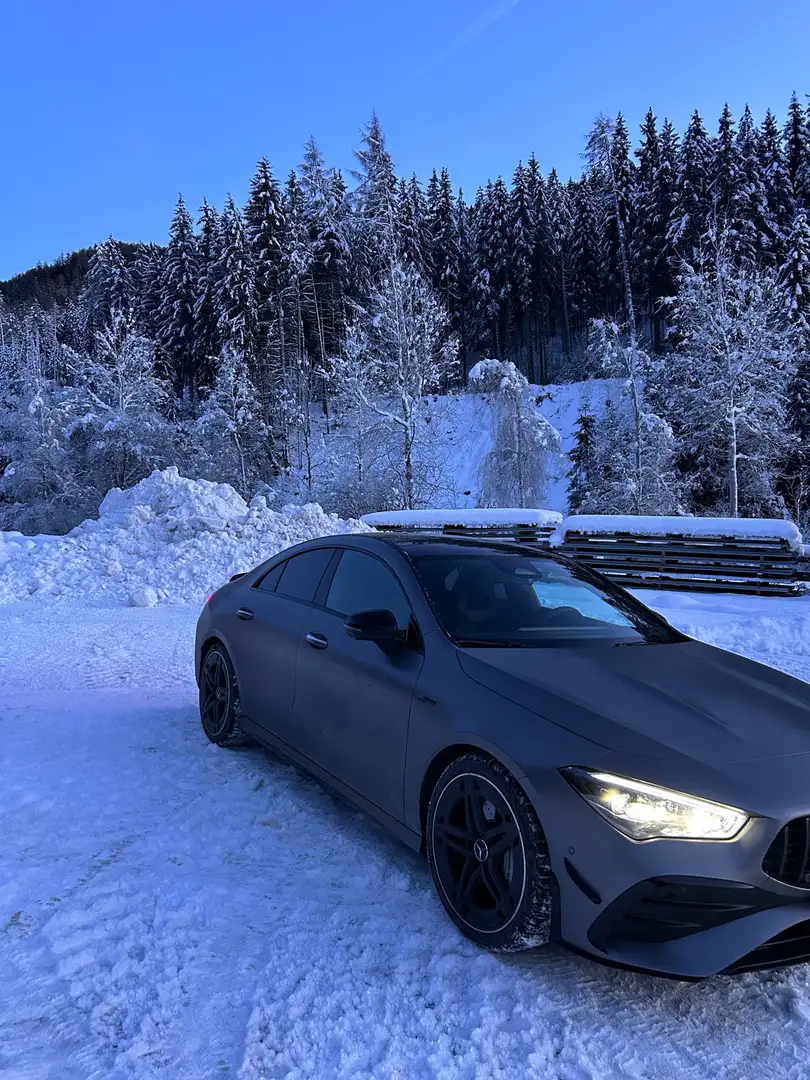 Mercedes-Benz CLA 35 AMG Coupe Turbo 4matic AMG line Advanced Plus Sport Šedá - 1